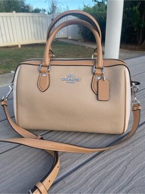 COACH Medium Tan and Cream Pebbled Leather Rowen with Detachable Strap